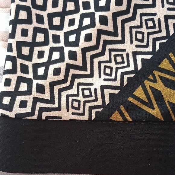 Emma & Michele Multicolor Geometric Dress - Picture 13 of 14